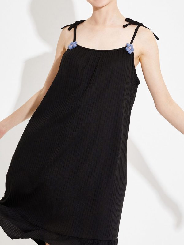 URBANIC Women Black Cotton Nightdress