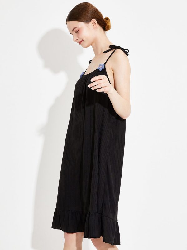 URBANIC Women Black Cotton Nightdress